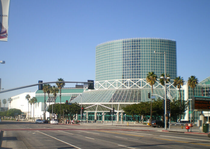 Los Angeles Convention Center by CbI62 at English wikipedia